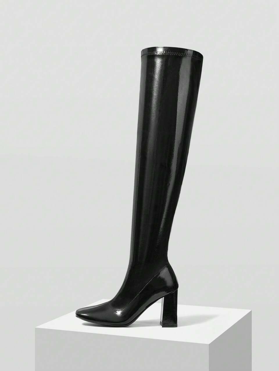 BLACK SUEDE CHUNKY HEEL OVER-THE-KNEE BOOTS, FLATTERING AND LEG-LENGTHENING