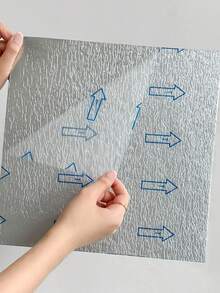 1/10/40 片装 30cm*30cm 方形全覆盖地垫 – 自粘式，耐磨，防滑，防摔，防污防潮；适用于家居装饰（卧室、客厅）、办公室地面翻新（互锁式地毯砖），四季皆宜。