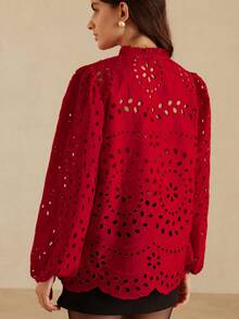 Aveloria Rosie 新款秋季法式休闲奢华刺绣镂空百褶前长袖衬衫 - 紅色 - 查看 7