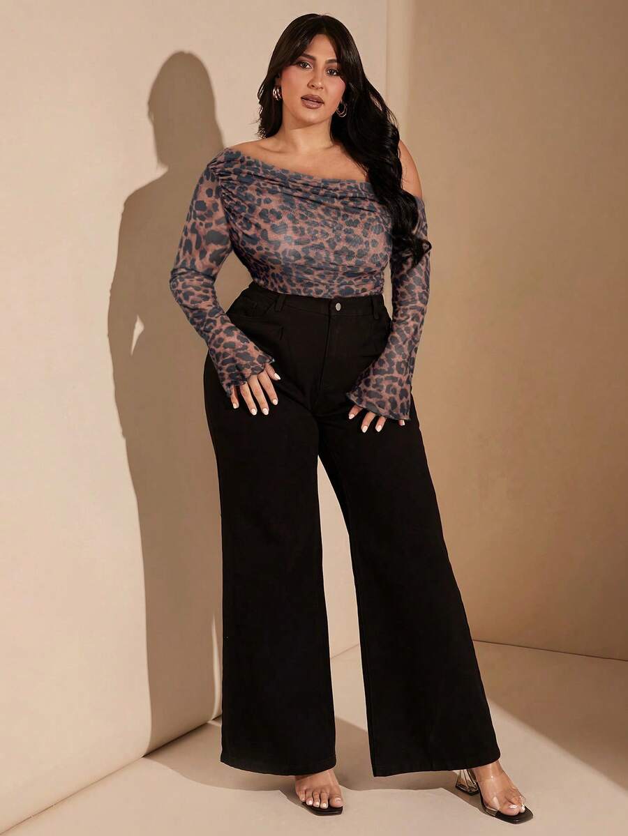 SHEIN BAE Plus Size Autumn And Winter Women's Sexy Leopard Print Asymmetric One-Shoulder Long-Sleeved Bodysuit,Thanksgiving, Christmas, New Year, Outing, Cocktail Dress, Music, Birthday Dress, Party, Off Shoulder, Asymmetric,Birthday, Family Gathering, Fall And Winter,Valentine's Day - Brown - View 1