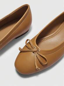 CUCCOO BIZCHIC Sepatu Loafer Kasual Bergaya dengan Hiasan Pita untuk Wanita - Coklat - View 6