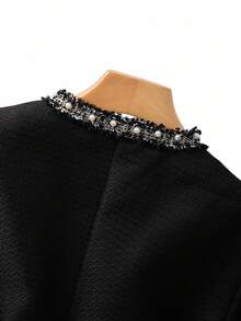 GlowEve CURVE 大码女式两件套：优雅黑色撞色珍珠串珠饰边 V 领长袖开衫夹克和圆领珍珠缀饰长裙，适合秋冬休闲、工作、派对 - 黑色 - 查看 8