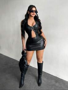 SHEIN SXY Y2K PU 皮革吊带上衣和迷你裙套装 - 黑色 - 查看 4