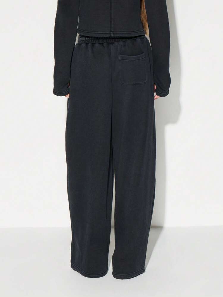 KIZN ウォッシュ加工のオーバーサイズ ジョガー スウェットパンツ ワイドレッグ