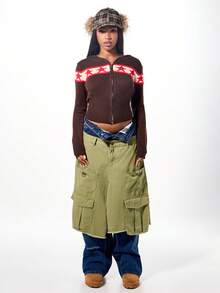 SUMWON WOMEN 连帽拉链针织开衫，星形图案，罗纹腰带，短款剪裁 - 彩色 - 查看 3