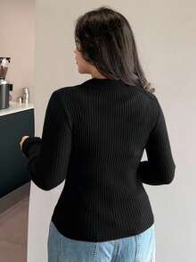 Dazy Plus Áo len chui đầu màu đỏ tía, cổ chữ V, tay dài, co giãn, ôm sát - màu đen - Xem 2