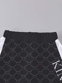 SHEIN Playful Pals 1 Set Conjunto de camiseta de manga corta y pantalones cortos de bebé niño con estampado en blanco y negro, camiseta de cuello redondo de manga corta con estampado de la palabra "REY" y pantalones cortos para uso casual y al aire libre - Multicolor - Ver 5