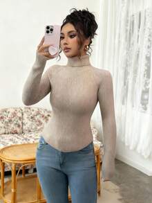 Selianne 不对称下摆高领腰合身优雅浪漫女士毛衣 - 卡其色 - 查看 1