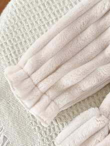 Souflis Souflis Conjunto de 3 peças para bebê menina, elegante, fofo, grosso, macio, de pelúcia, listrado, flanela, com acabamento em renda, gola Peter Pan, manga comprida, blusa, calças, faixa de cabeça com laço, conjunto de 3 peças - Bege - Ver 4