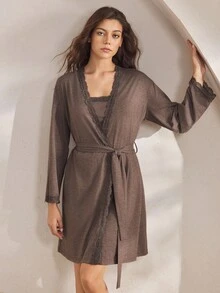 Ocili 2件套女士柔软舒适蕾丝系带长袖睡袍及吊带睡裙家居服套装，秋冬服装 - 卡其色 - 查看 7