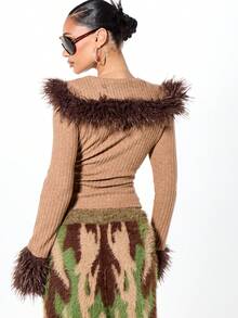 SUMWON WOMEN Áo hoodie dệt kim gân có khóa kéo với viền lông thú giả, tay dài - Cà phê nâu - Xem 2