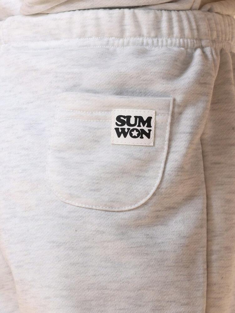 Set aus Kapuzenpullover und Jogginghose mit Grafikdruck