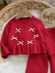 SHEIN Baby Girl Round Neck Raglan Sleeve Ruffle Trim Bowknot Decor Sweater Set Autumn Winter Clothes For Women Cherry Toddler Outfit Red Baby Outfits Baby Girl Sweaters Set Two Piece Winter Outfits For Toddler Girl Knit Two Piece Toddler - Red - View 4