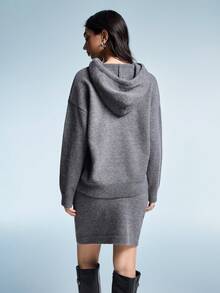 Aveloria Affinna 2件套宽松连帽长袖毛衣和迷你裙套装