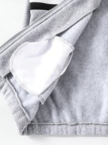 SHEIN 2件套青少年男孩花卉条纹拉链领运动休闲运动衫和慢跑裤套装 - 灰色 - 查看 7