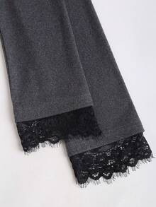 Sweetra 美式性感蕾丝拼接斜肩修身不对称下摆高端女上衣，秋冬 - 深灰色 - 查看 5