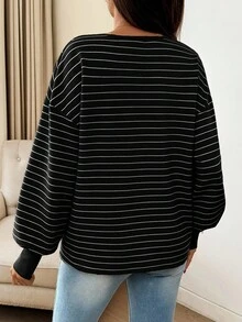 SHEIN 孕妇条纹纽扣半襟落肩长袖休闲T恤 - 黑與白 - 查看 2