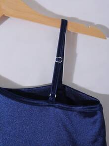 Tween Girl' 优雅简约时尚不对称肩部露肩高腰长款不对称下摆设计缎面光泽材质高端毕业季连衣裙、派对礼服 - 藏蓝色 - 查看 4