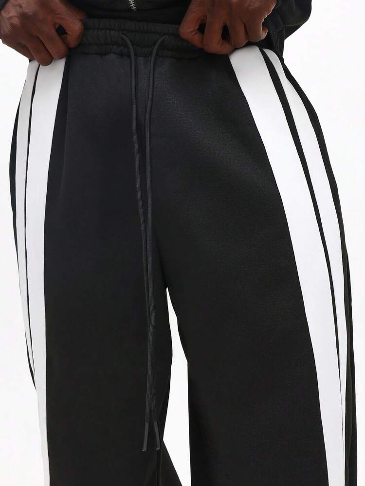 Loose Fit Sweatpants With Side Stripes