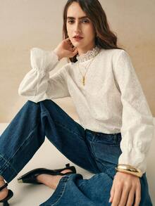 Cévolie 优雅的白色蕾丝领喇叭袖衬衫