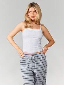 MISSGUIDED 蕾丝边罗纹背心，可调节肩带，休闲无袖吊带背心 - 灰色 - 查看 3