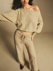 Poéselle 女士时尚露肩毛衣和裤子两件套 - 杏色 - 查看 8