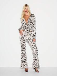 KIZN Sequin Zebra Print High Rise Flare Trousers With Puddle Hem For Evening Parties - Black and White - View 3