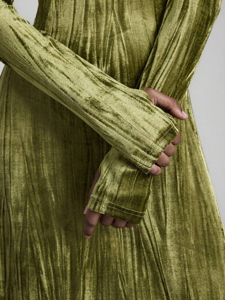 2026 Women's Olive Green Pleated Velvet Long Sleeve Dress,Autumn Elegant Dining Outfit,Stand Collar Cinched Waist Flared Hem High-End Business Attire