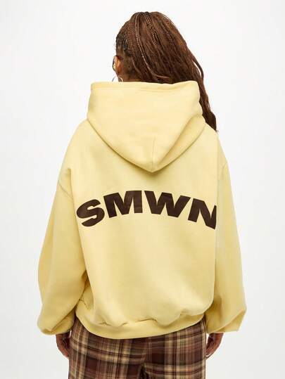 SUMWON WOMEN Sudadera con capucha oversize de color amarillo pastel con bloqueo de color, estilo urbano contemporáneo, prenda esencial para otoño e invierno