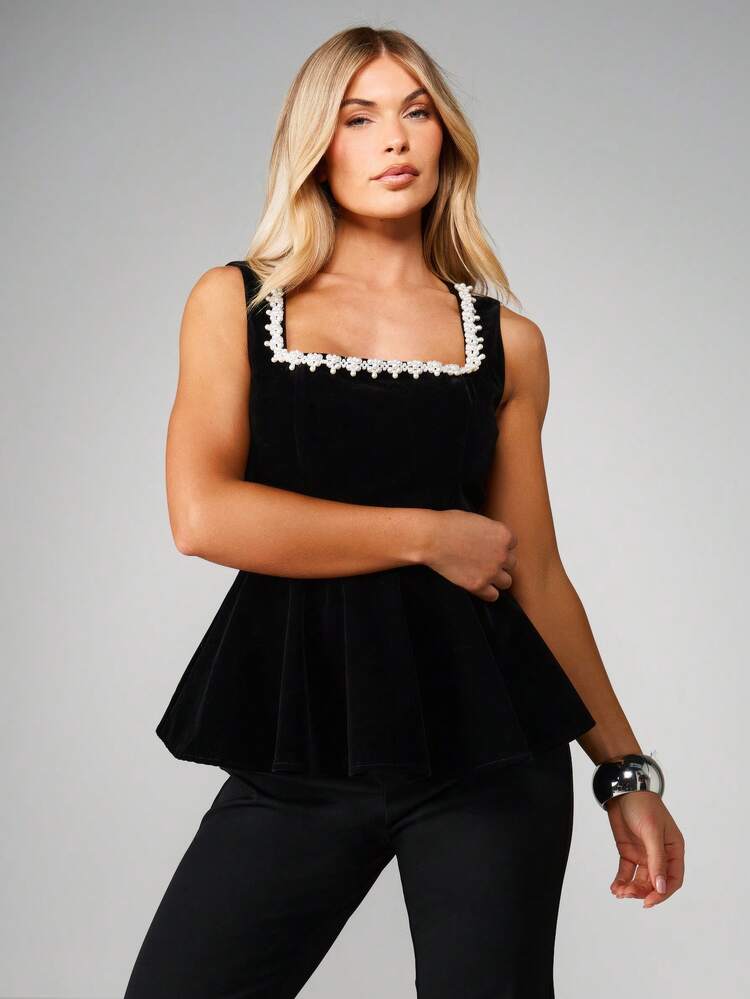 MISSGUIDED Christmas Square Neck Peplum Velvet Top With Lace Trim Detail For Elegant Evening Occasions