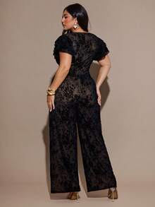 SHEIN BAE 加大码女式优雅大号花卉网眼印花紧身 V 领连衣裙，长款，合身，修饰手臂，适合日常、外出、约会、下午茶、度假、春夏季、返校季女式连体裤优雅女式正式、女式生日连体裤、连体裤 - 黑色 - 查看 3