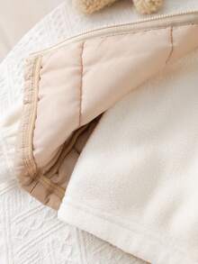 SHEIN 2 件套女婴可爱百搭保暖内衬连帽衫和裤子套装，秋冬 - 卡其色 - 查看 8