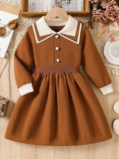 小女孩毛衣裙 2025 秋冬新品 优雅时尚纯棕色基本款小女孩毛衣裙，柔软百搭撞色领长袖针织裙，可爱小女孩毛衣裙，适合节日装扮