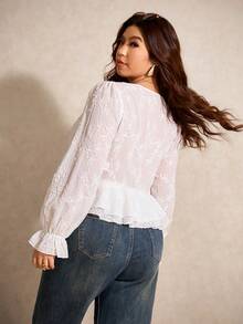 Elaquor 大码女式花卉刺绣深V领系带长袖性感时尚衬衫 - 白色 - 查看 2