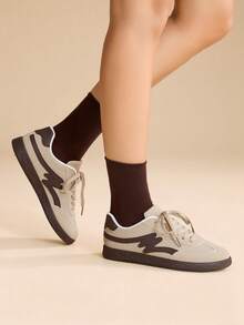 CUCCOO EASI 2025年新款春季女款复古百搭休闲运动平底鞋 - 米色 - 查看 9