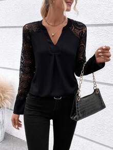 EMERY ROSE Contrast Lace Raglan Sleeve Curved Hem Notched Neckline Blouse For Holiday Party Clothes - Black - View 3