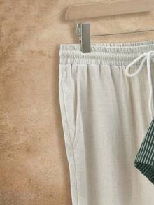 Manfinity VCAY 2 件套男士棉混纺纹理休闲短袖衬衫和宽松亚麻裤，夏季 - 軍綠色 - 查看 4