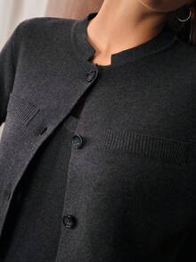 MOTF PREMIUM CÁRDIGAN CUADRADO CON BOTONES - Gris - Ver 3