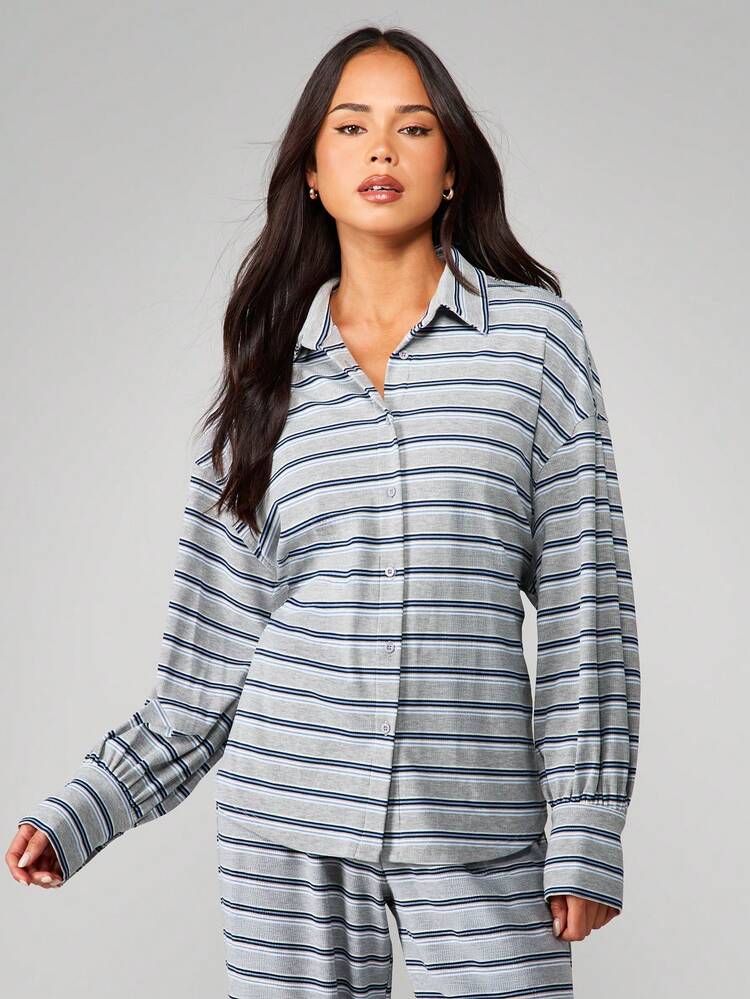 MISSGUIDED Top de botão listrada de manga longa com colarinho, Top estilo pijama, roupa de descanso, top relaxado