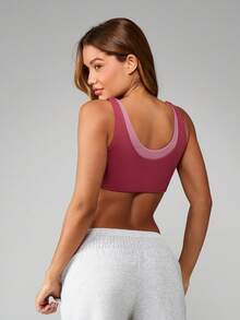 MISSGUIDED 撞色修身运动文胸，圆领设计，适合健身训练 - 粉色 - 查看 2