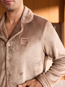 Manfinity Underwear&Sleepwear Basics Men's Fleece Pajama Set, Shirt With 2 Pockets, Pants With 0 Pockets, Lapel Collar, Regular Fit, Casual Style, Fall/Winter Clothes, Fluffy, Cozy