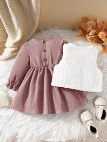 SHEIN Vintaside Kids 2件組女嬰可愛灰粉色燈芯絨泡泡袖洋裝與毛茸茸背心外套，秋季鄉村風加厚保暖親子套裝 - 藕粉色 - 查看 2