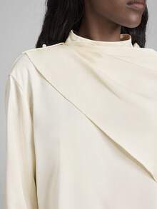Ontre 2026春夏女士米色和浅杏色缎纹斜纹面料肩部褶皱不对称披肩装饰设计宽松立领长袖百搭休闲商务连衣裙，优雅都市通勤高品质机场时尚 - 白色 - 查看 7