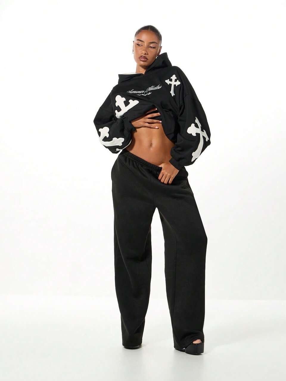 SUMWON Baggy Wide Leg Sweatpants With Cross Print For Casual Comfort Daily Loungewear