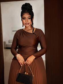 Maweii Plus Size Women Elegant Solid Color Asymmetric Neckline Ruched Long Sleeve Dress, Suitable For Wedding Guest, Party, Night Out, Fashion Design, Autumn