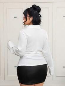 CovetEZ Áo sơ mi tay dài màu trắng cài nút phía trước cỡ lớn, thắt eo - trắng - Xem 2