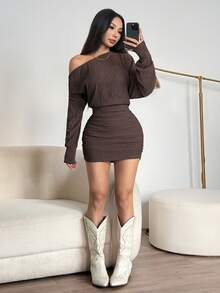 SHEIN PETITE Áo len dệt kim dài tay hở vai giữ nhiệt cho nữ mùa thu đông Quần áo nữ tay dài phong cách Boho mùa đông, Quần áo thời tiết lạnh, Tiệc Giáng sinh, Váy nữ mùa thu, Quần áo Giáng sinh cho nữ, Váy dự tiệc cho nữ, Váy trang trọng, Váy suông, Váy Giáng sinh cho nữ, Váy đêm giao thừa, Váy thanh lịch cho nữ - Cà phê nâu - Xem 3