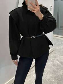 Siren Gaze Jaqueta feminina elegante e chique para o outono/inverno, com cinto incluso, estilo clássico, perfeita para sair, trabalhar ou fazer festas. Nova peça essencial da moda outono/inverno 2025, ideal para o Halloween, Natal e Dia Nacional da Arábia Saudita. Blusa preta discreta para o trabalho, blusa preta casual. - Preto - Ver 7
