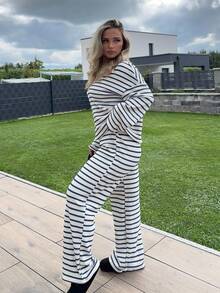 Jeta Ari Women Two Pieces Outfits For Daily Wear - Blue and White - View 4
