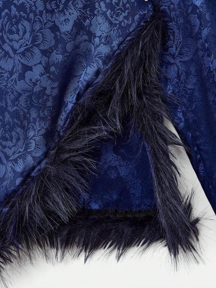 Top de satén azul marino asimétrico con patrón de jacquard y adornos de plumas en el bajo y los puños, para mujer, otoño e invierno, atuendo de oficina y casual elegante